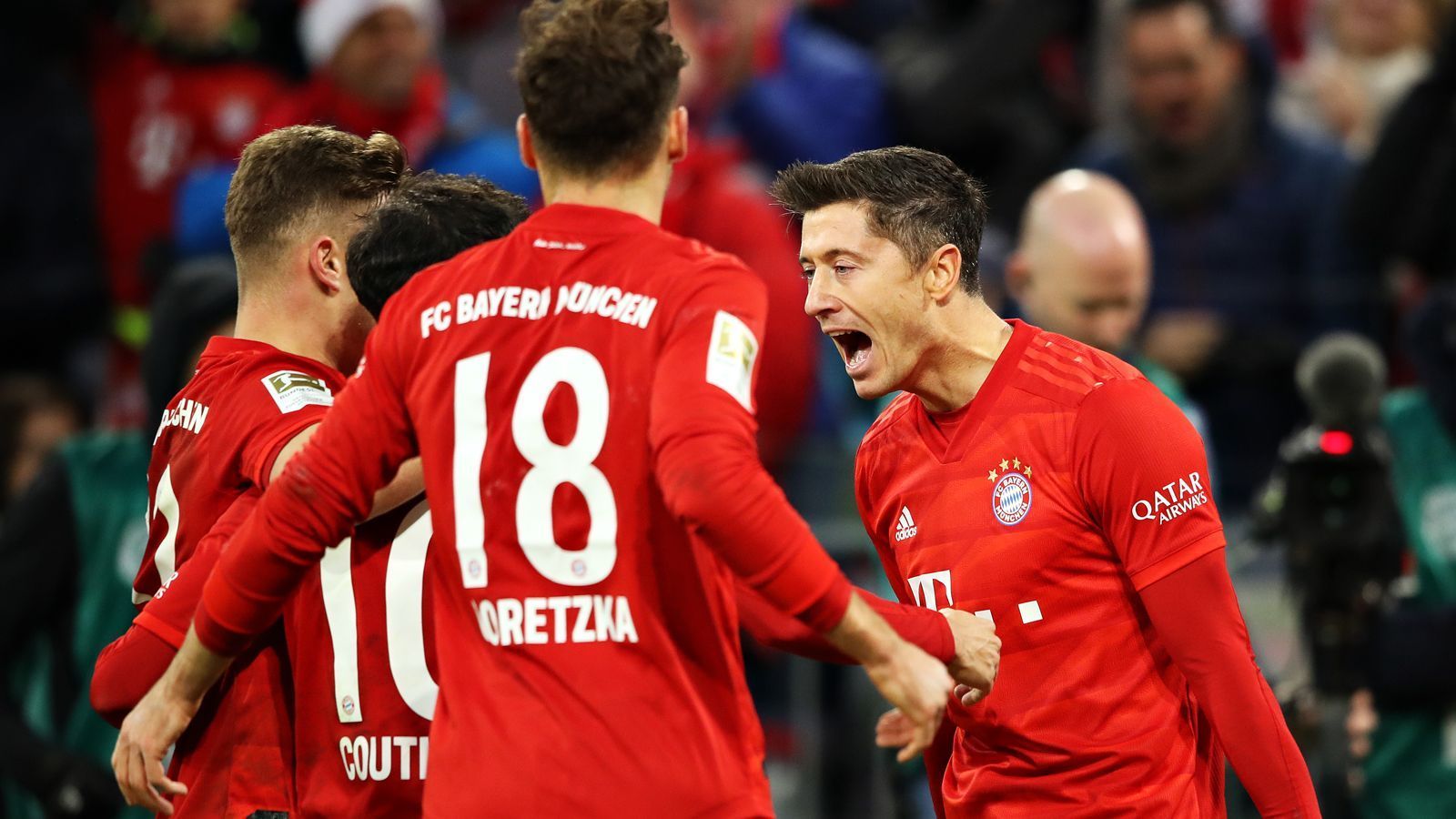 
                <strong>Einzelkritik: Die Noten der Bayern-Stars gegen Werder Bremen</strong><br>
                Nach zwei Liga-Niederlagen nacheinander hat sich der FC Bayern München am 15. Spieltag den Frust von der Seele geschossen. ran.de benotet die Stars des Rekordmeisters beim 6:1 über Werder Bremen.
              