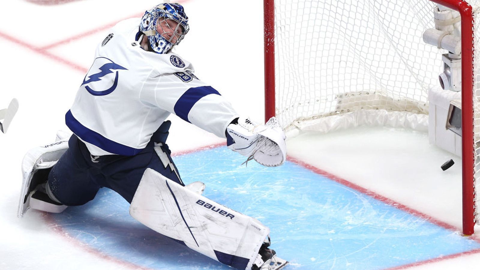 
                <strong>Platz 1: Andrei Vasilevskiy (Tampa Bay Lightning)</strong><br>
                Jahresverdienst in der Saison 2021/22: 9.500.000 Millionen US-Dollar
              