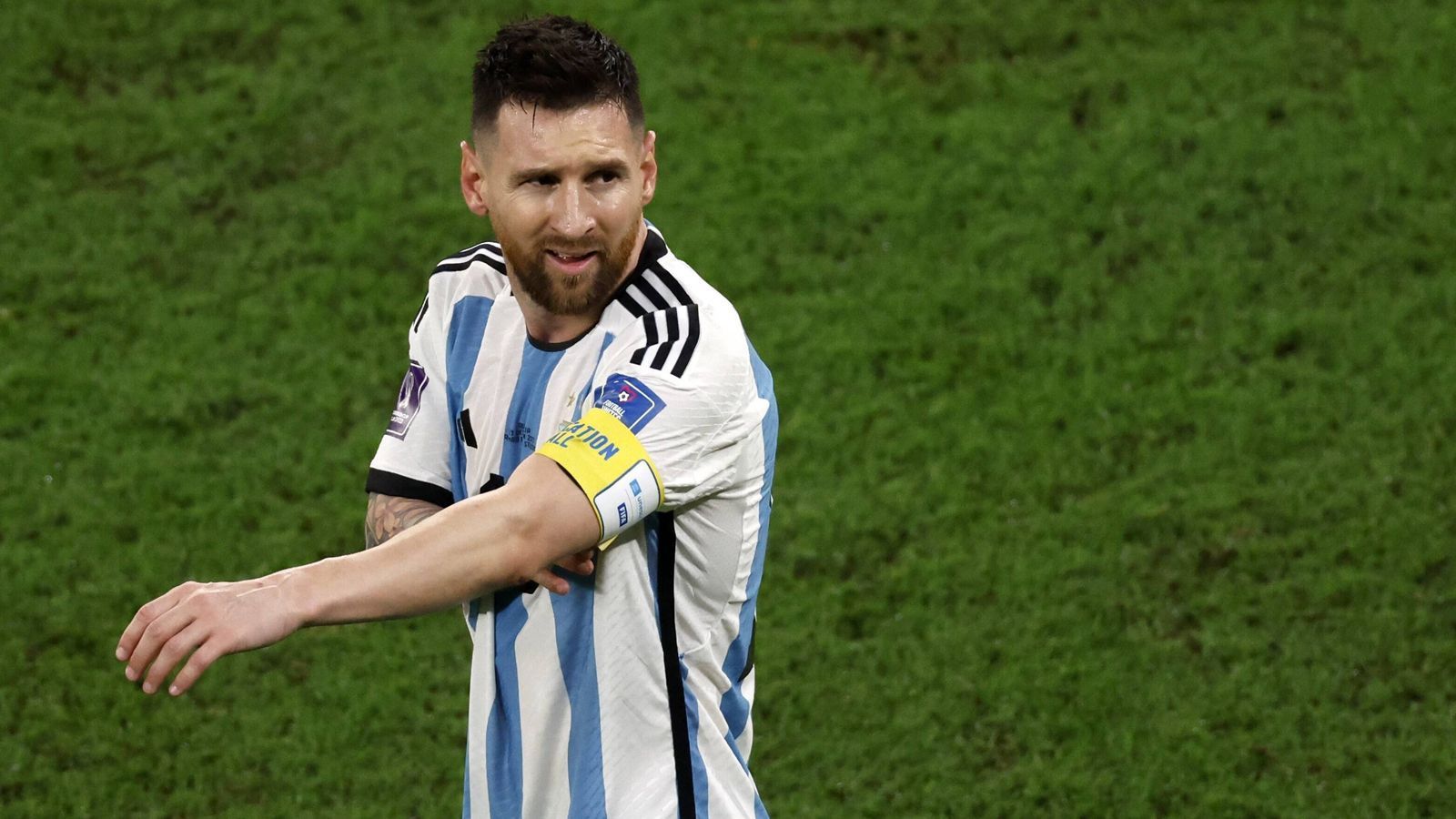 
                <strong>Messi-Watch: So schlug sich Argentiniens Superstar gegen Australien</strong><br>
                Dass Australien eine knappe Viertelstunde vor Schluss den Anschlusstreffer schafft und Argentinien zittern muss, kann Messi nicht verhindern.
              