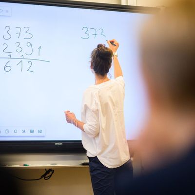 Lehrerin an Schule