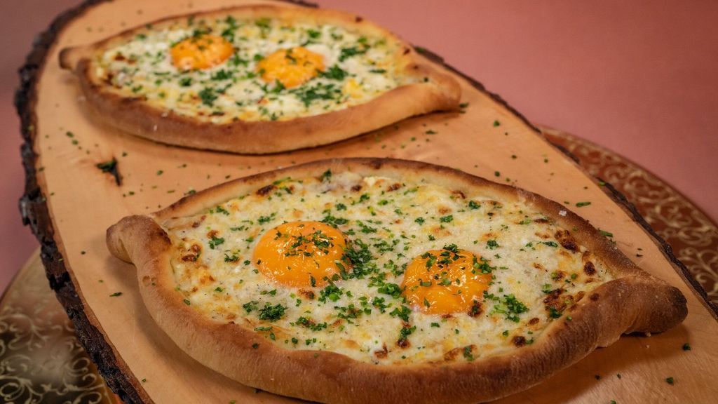 Deftiges Khachapuri von Juror Christian Hümbs