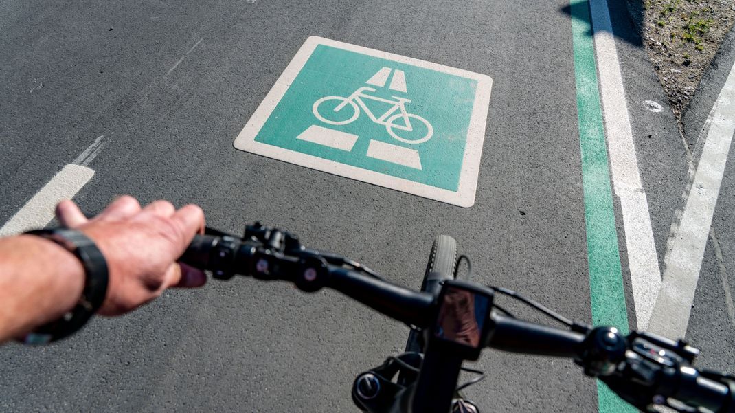 Fahrt auf einen neuen Abschnitt des Radschnellweg Ruhr