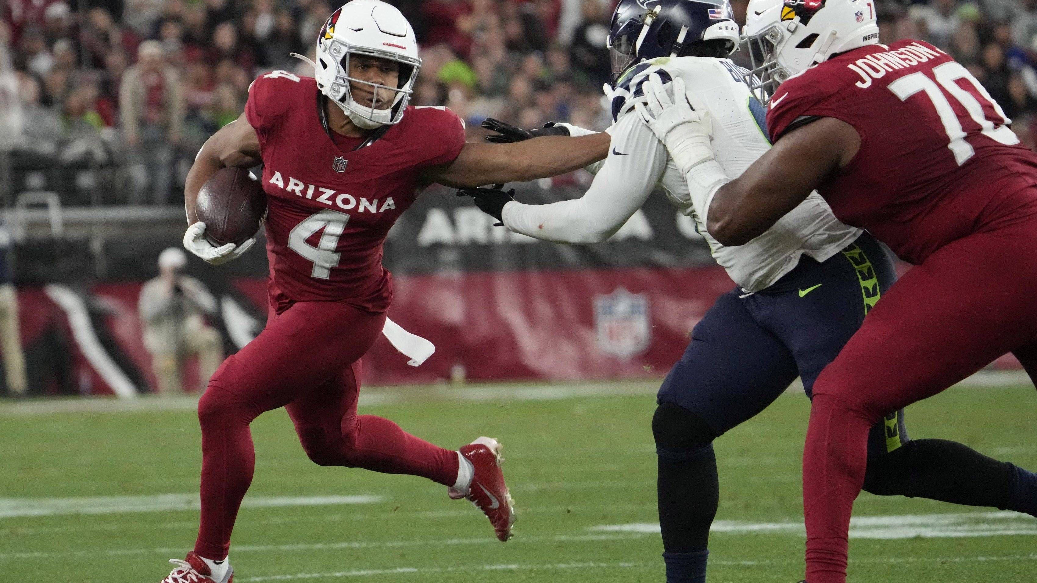 <strong>Desmond Ridder und Rondale Moore<br></strong>Ridder hatte keine Zukunft in Atlanta und wird nun Backup von Kyler Murray, es könnte schematisch besser passen als in Atlanta. Dort erhält Moore nun eine neue Chance, nachdem ihm Greg Dortch in Arizona den Rang im Slot ablief. Ein Deal, der auf den ersten Blick für beide Seiten Sinn ergibt, aber nur den Falcons in der kommenden Saison hilft.<br><strong>Gewinner: Atlanta Falcons</strong>