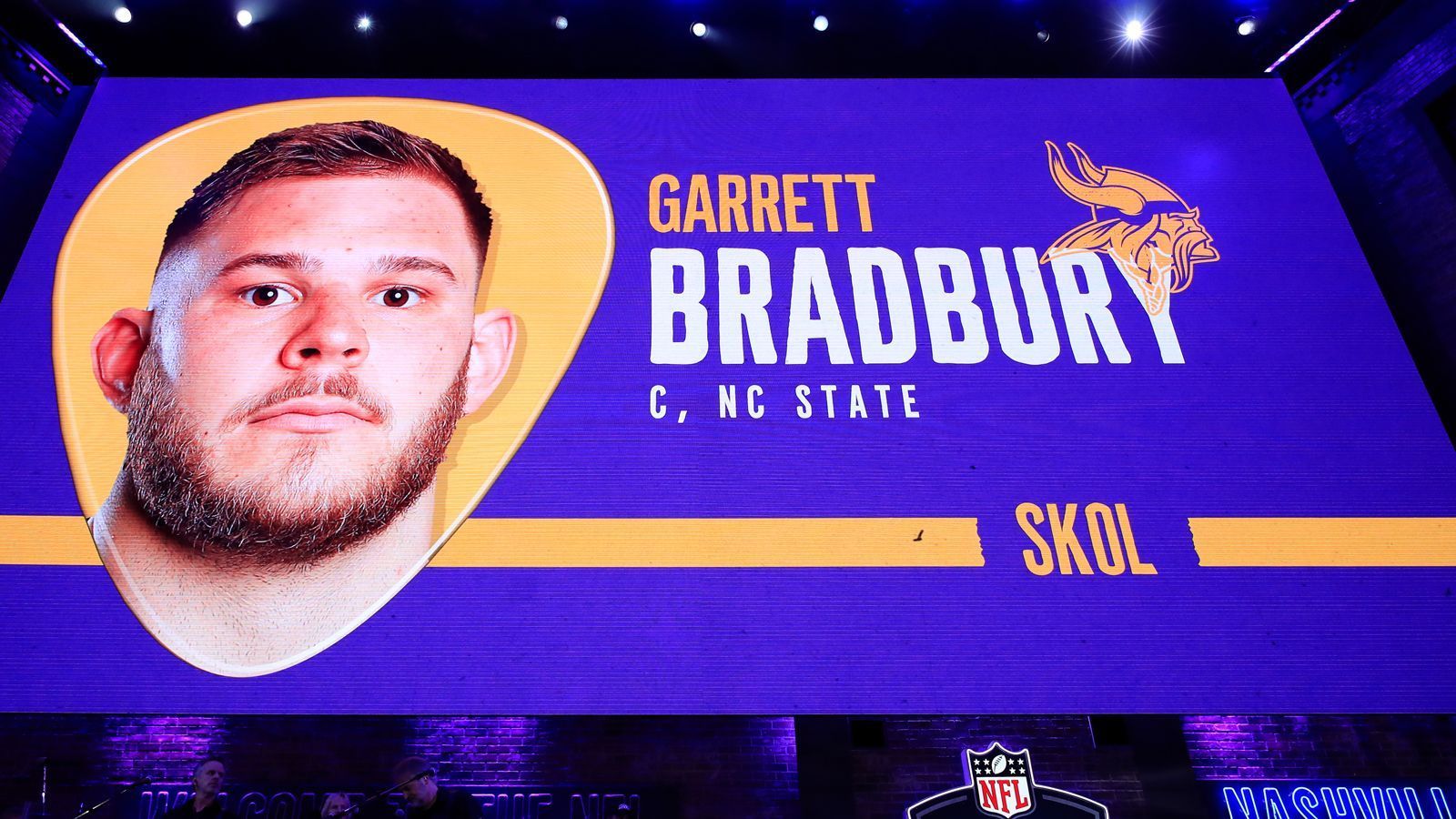 
                <strong>18. Pick - Minnesota Vikings: C Garrett Bradbury (NC State)</strong><br>
                Vertrag unterschriebenSigning Bonus: 7.389.360 DollarGesamtgehalt: 12.882.870 Dollar
              