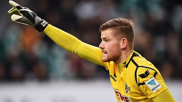 
                <strong>Timo Horn (1. FC Köln)</strong><br>
                Timo Horn (1. FC Köln): Auch wenn es für die EM 2016 wohl noch nicht reicht, Köpke hat auch schon perspektivisch die nächsten Keeper auf dem Zettel. "Es ist bitter, dass wir nicht all unseren guten Torleuten gerecht werden können", beschreibt es der Torwarttrainer. Horn ist eine der drei potenziellen Zukunftslösungen. Hoffnungen machen dürfen sich aber auch ...
              