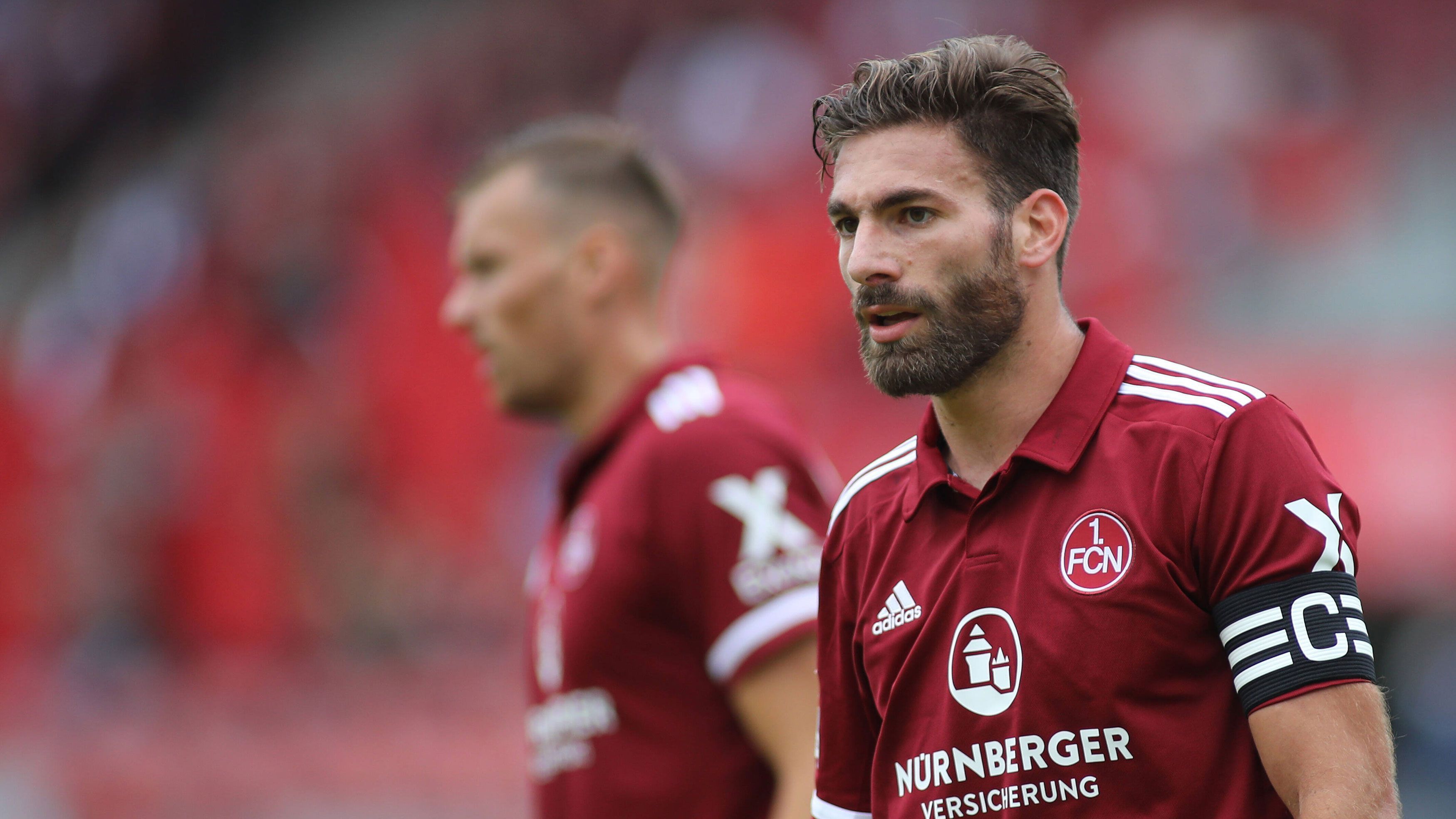 
                <strong>1. FC Nürnberg</strong><br>
                &#x2022; Kapitän: Enrico Valentini - <br>&#x2022; Position: Rechter Verteidiger - <br>&#x2022; Im Verein seit: 2017<br>
              