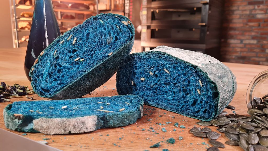 Backen in geil: Blaues sexy Brot-Rezept