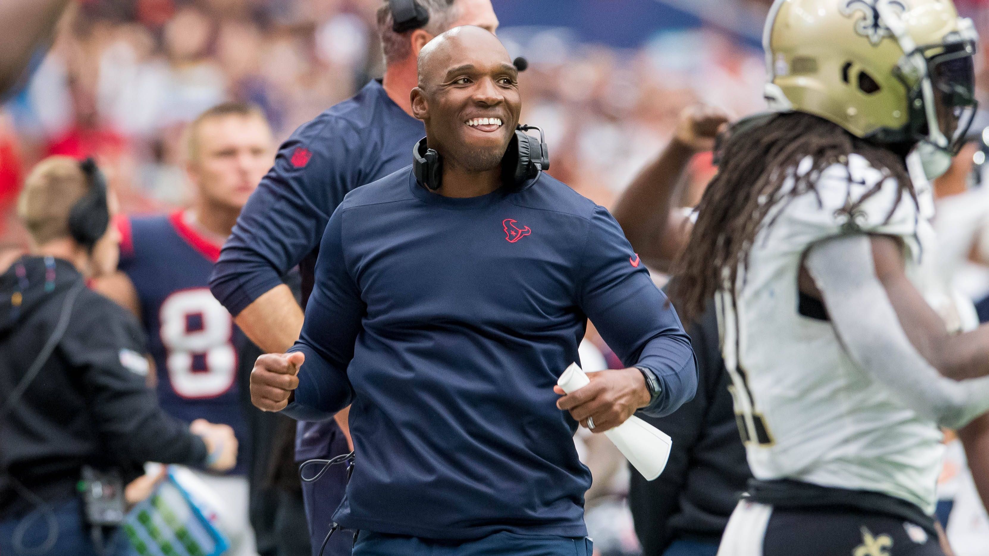 <strong>Gewinner: DeMeco Ryans</strong><br>Im Rennen um die Auszeichnung als Coach of the Year drängt sich Texans-Lenker DeMeco Ryans immer mehr auf. Die Defense hielt die Offense der New Orleans Saints um Star-Running-Back Alvin Kamara und Quarterback Derek Carr bei gerade einmal 13 Punkten. Wer hätte gedacht, dass Houston nach sechs Spieltagen bei einer 3-3-Bilanz steht und um die Playoffs mitspielt?