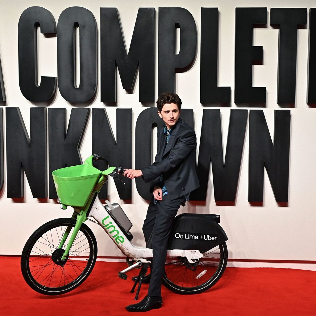 Für diesen Auftritt kassiert Timothée Chalamet eine Strafe