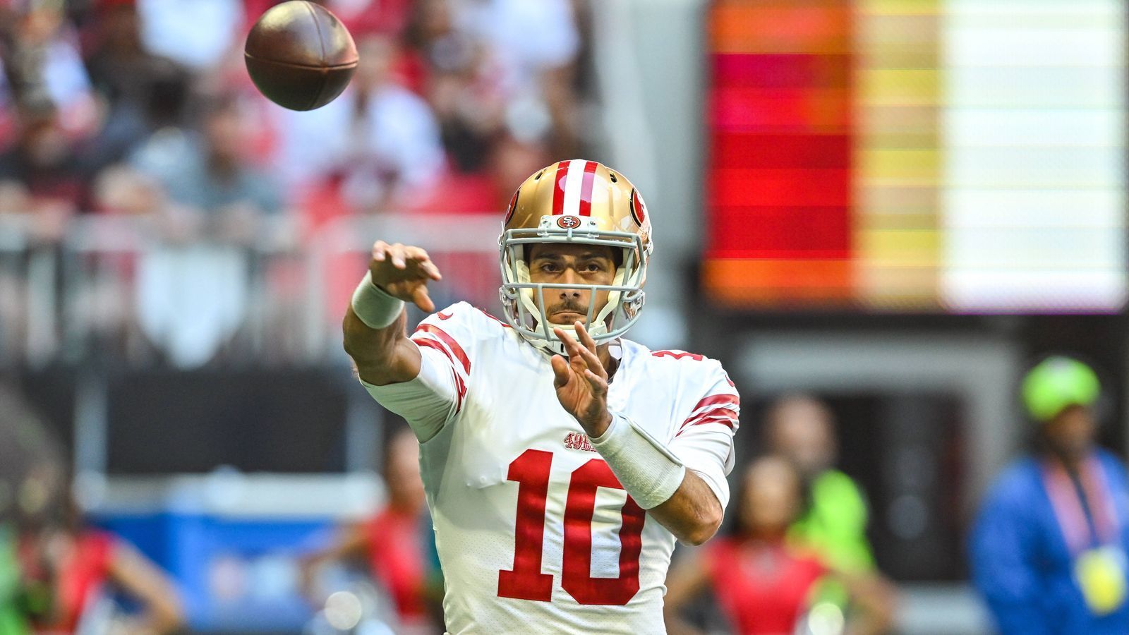 
                <strong>Completion Percentage</strong><br>
                &#x2022; Brock Purdy: 67,1 Prozent<br>&#x2022; Joe Montana: 63,2 Prozent<br>&#x2022; Steve Young: 64,3 Prozent<br>&#x2022; Jimmy Garoppolo: 67,6 Prozent<br>
              