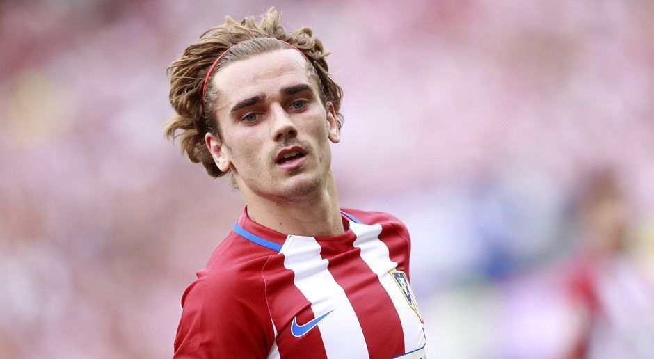 
                <strong>Antoine Griezmann</strong><br>
                Mit "60 Prozent" bezifferte Atleti-Star Antoine Griezmann noch vor wenigen Wochen die Wahrscheinlichkeit, dass er Madrid im Sommer verlässt. Nun scheint ein Wechsel in der anstehenden Transferperiode in weite Ferne gerutscht zu sein. Schön und gut, dass Manchester United offenbar rund 100 Millionen Euro für den Franzosen bezahlen würde - nur Atletico bringt die Kohle erstmal nichts, wenn der Torjäger nicht ersetzt werden darf. Aktuell sieht es also so aus, als müsste Griezmann bleiben. United und Coach Jose Mourinho schauen sich deshalb offenbar schon nach anderen Kandidaten um ...
              