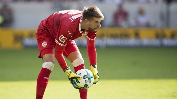 
                <strong>Ron-Robert Zieler (VfB Stuttgart, vier Millionen Euro)</strong><br>
                Der 28-Jährige ist im besten Torhüter-Alter, dazu Weltmeister. Und er hat den Ruf als zuverlässiger Schlussmann, der Spiele gewinnen kann. Und das alles für vier Millionen Euro. Für den VfB eine vergleichsweise günstige Verstärkung.
              