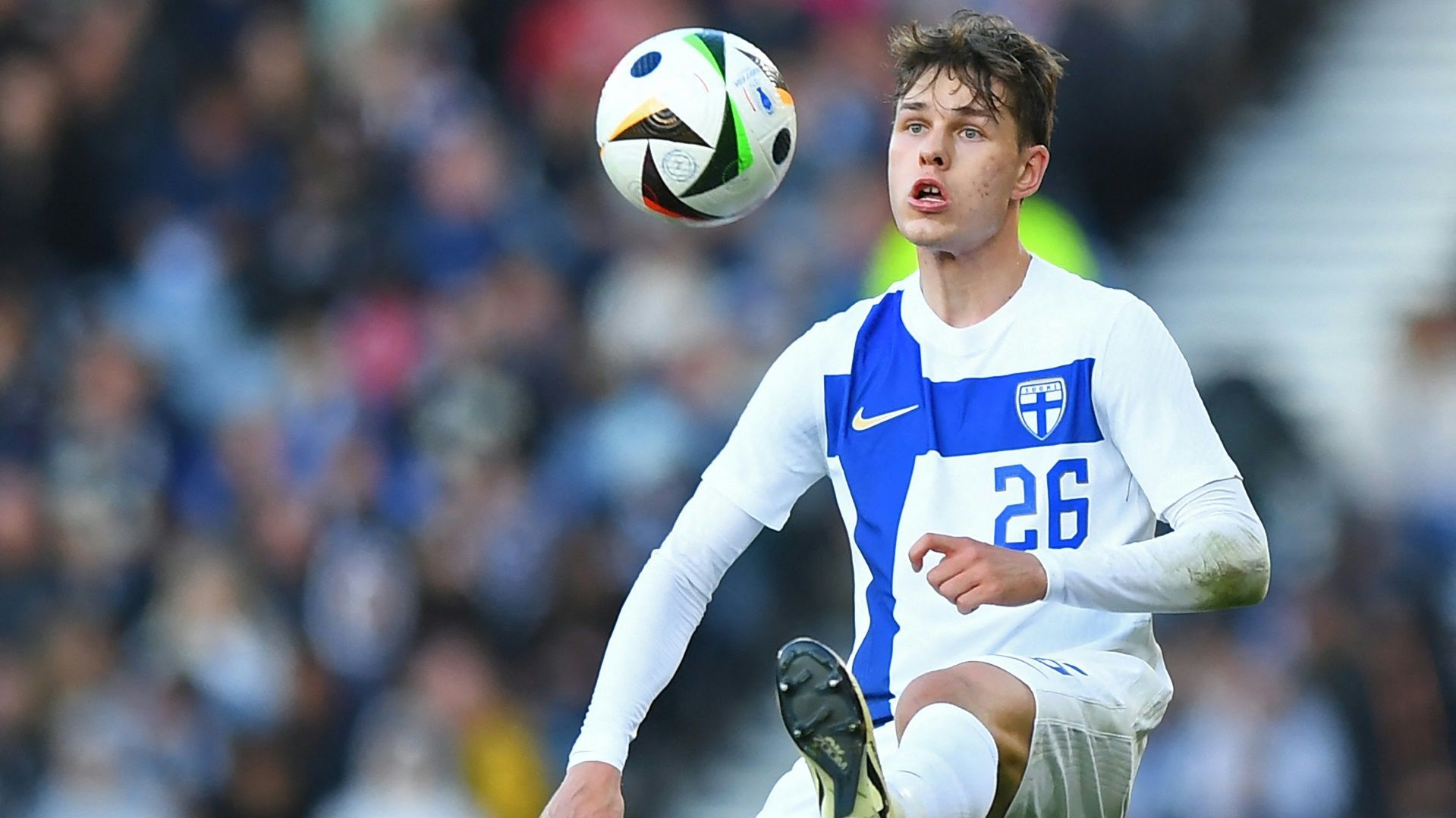 <strong>Casper Terho (SC Paderborn) - Finnland</strong><br>Mit Casper Terho steht ein weiterer Deutschland-Legionär im finnischen Kader. Der 21 Jahre alte Flügelstürmer kickt seit Januar als Leihspieler beim SC Paderborn und soll mindestens bis zum kommenden Sommer bleiben. Die Paderborner haben eine Kaufoption für den 21-maligen finnischen U21-Nationalspieler.