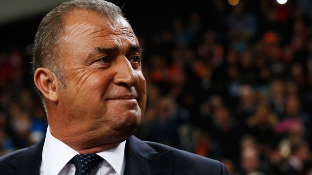 
                <strong>Platz 3: Fatih Terim (Türkei)</strong><br>
                Platz 3: Fatih Terim (Türkei). Jahresgehalt: 3.500.000 Euro.
              