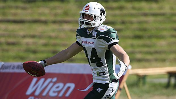 
                <strong>Diese Wide Receiver stehen beim NFL Draft 2016 im Fokus</strong><br>
                Mit Moritz Böhringer könnte der erste deutsche Wide Receiver den Sprung in die NFL schaffen. Der Fokus liegt beim Draft in Chicago aber auf anderen Ballfängern. ran.de stellt zehn der aussichtsreichsten Kandidaten vor.
              