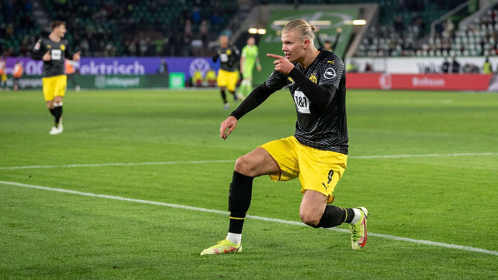 
                <strong>Platz 11: Erling Haaland</strong><br>
                21 Jahre | Angriff | Borussia Dortmund
              