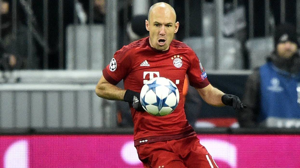 
                <strong>Arjen Robben</strong><br>
                Arjen Robben: Guter Beginn, aber nicht so auffällig. Bereitete das 3:0 von Müller ganz uneigennützig vor. Nach 32 Minuten runter. ran-Note: 3
              