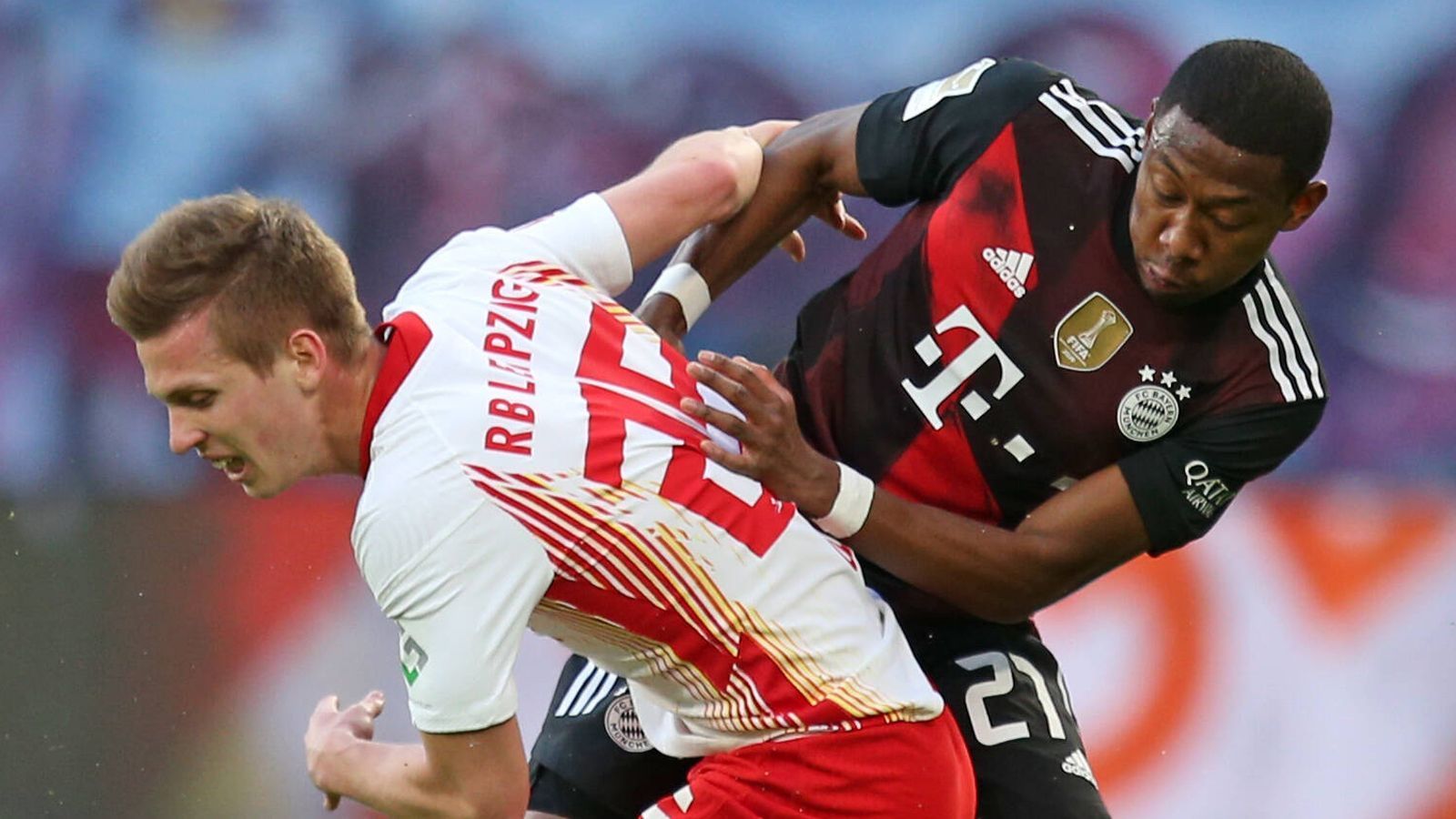 
                <strong>David Alaba</strong><br>
                Fällt in seinem 274. Bundesligaspiel für die Bayern mit einer soliden Leistung zunächst nicht sonderlich auf. Klärt in der ersten Halbzeit zweimal souverän. Nach vorne kann Alaba aber nicht wirklich etwas bewirken. In der zweiten Halbzeit mit einigen unglücklichen Aktionen. So zum Beispiel in der 49. Minute und der 52. Minute, als Nkunku und Dani Olmo nach abgefälschten Bällen zu dicken Chancen kommen. ran-Note: 4
              