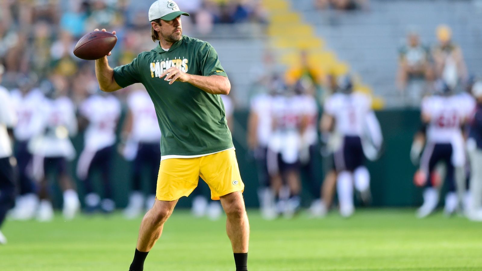 
                <strong>Platz 3: Aaron Rodgers</strong><br>
                QuarterbackGreen Bay Packers
              