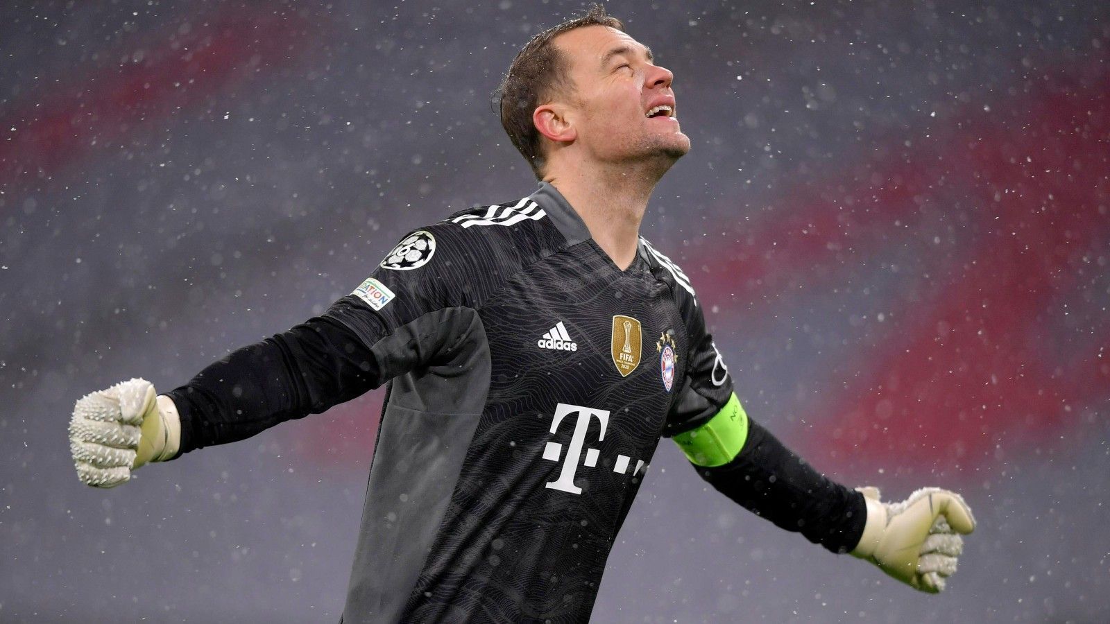 
                <strong>Manuel Neuer </strong><br>
                Seine langen Pässe und Befreiungsschläge heute mit ungewohnter Streuung. Ansonsten weitgehend beschäftigungslos. Das deutsche Torhüterduell mit ter Stegen geht eindeutig an ihn. ran-Note: 2
              