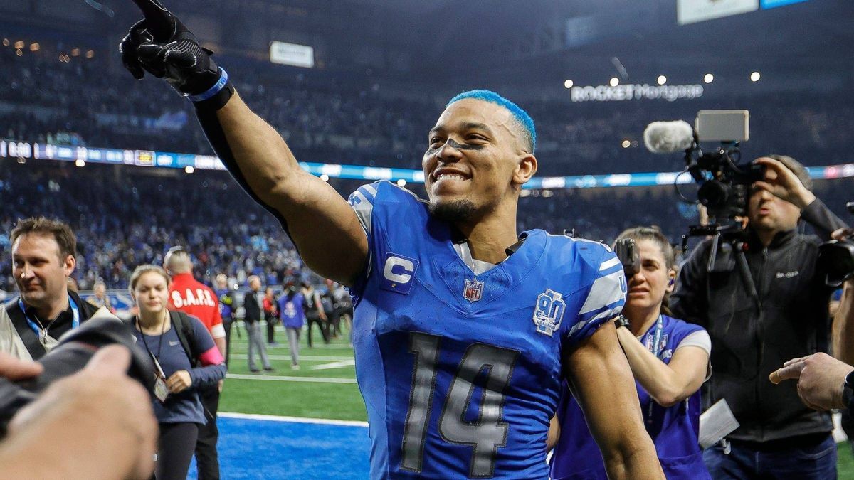 Syndication: USA TODAY Lions wide receiver Amon-Ra St. Brown dyed his hair Honolulu Blue for the playoffs. , EDITORIAL USE ONLY PUBLICATIONxINxGERxSUIxAUTxONLY Copyright: xJunfuxHanx USATSI_22384494