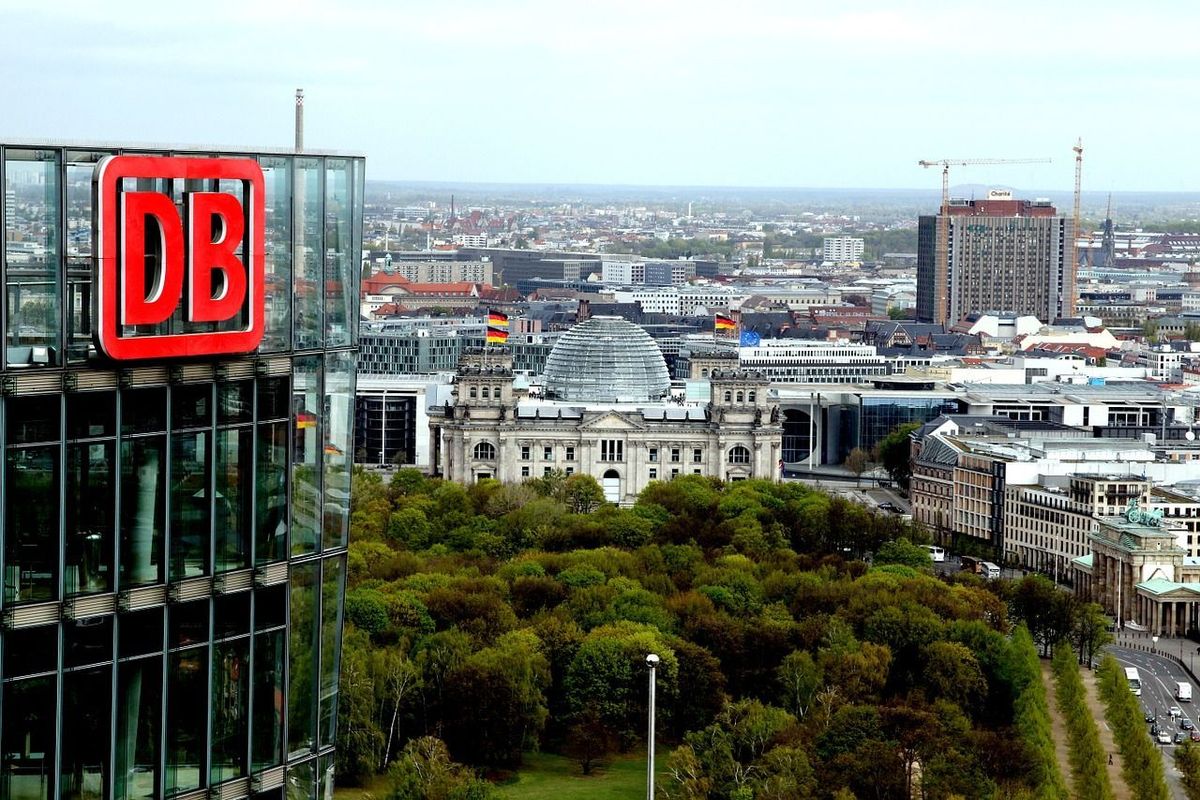 Deutsche Bahn DB Zug Pixabay