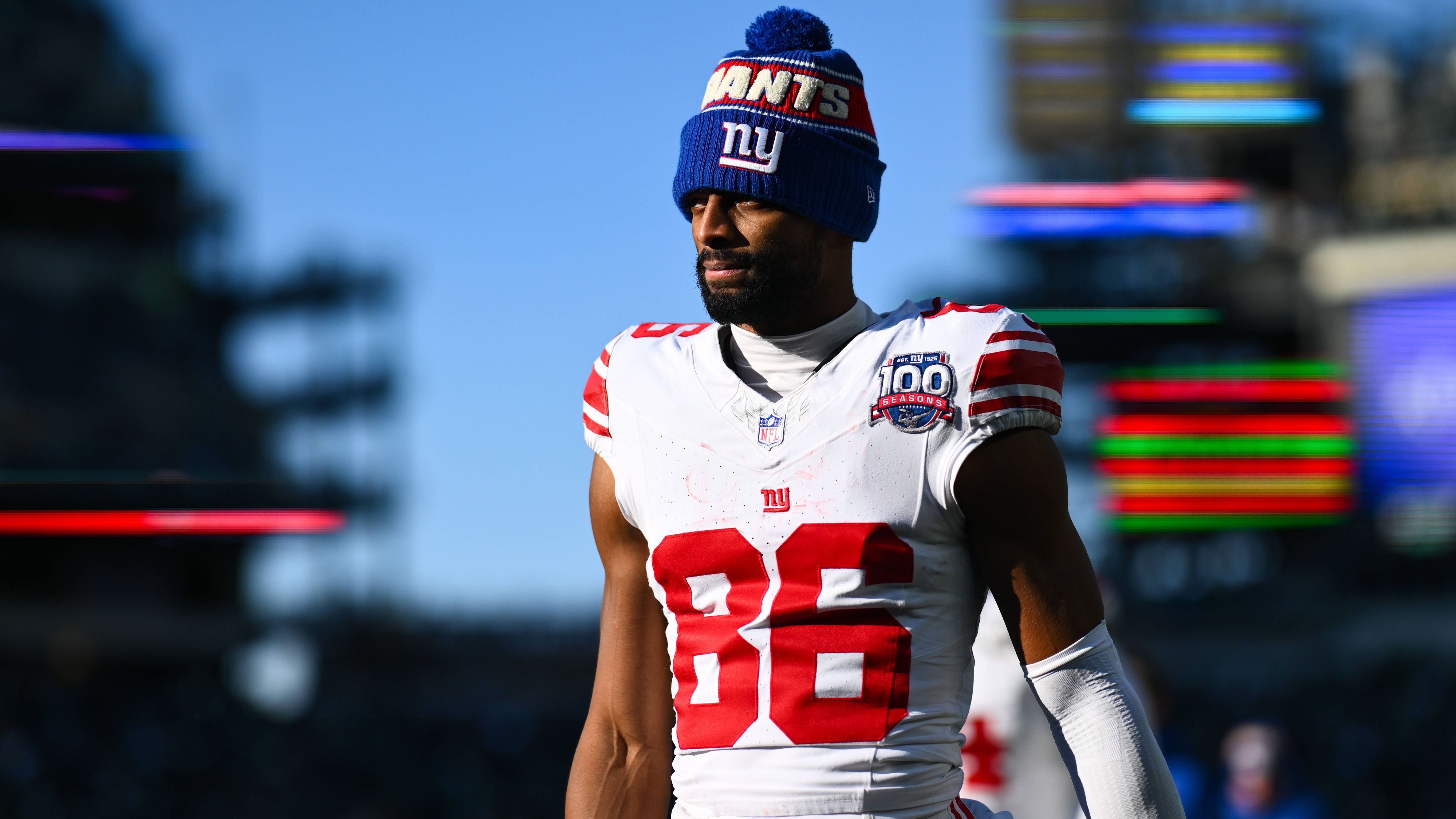 <strong>New York Giants</strong><br>- QB Tommy DeVito: (1 Jahr)<br>- WR Darius Slayton (3 Jahre, 36 Millionen US-Dollar, im Bild)<br>- WR Ihmir Smith-Marsette<br>- TE Chris Manhertz<br>-&nbsp;OT Stone Forsythe<br>- OT James Hudson (2 Jahre, 12 Millionen US-Dollar)<br>- Edge Chauncey Golston (3 Jahre, 19,5 Millionen US-Dollar)<br>- DL Roy Robertson-Harris (2 Jahre, 9 Millionen US-Dollar)<br>- LB Chris Board (2 Jahre, 6 Millionen US-Dollar)<br>- CB Paulson Adebo (3 Jahre, 54 Millionen US-Dollar)<br>- S Jevon Holland (3 Jahre, 45,3 Millionen US-Dollar)<br>- P Jamie Gillan (3 Jahre, 10,2 Millionen US-Dollar)<br>- LS Casey Kreiter