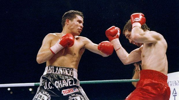 
                <strong>Julio Cesar Chavez vs. Greg Haugen</strong><br>
                Boxkampf mit dem größten Publikum: Am 20. Februar 1993 kämpften Julio Cesar Chavez und Greg Haugen in Mexiko City vor 132.274 Fans. Eine größere Kulisse gab es nie. Chavez gewann schließlich durch TKO in Runde fünf und holte sich den WBC-Titel im Superleichtgewicht.
              