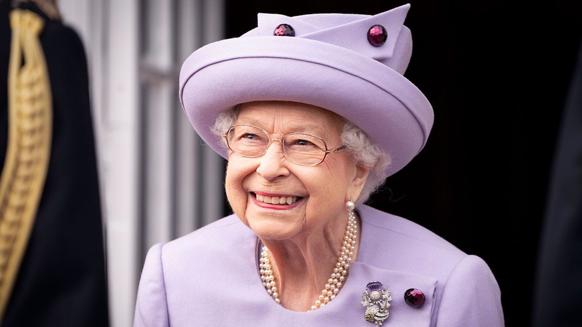 Monopoly spielen mit der Queen? Daraus wird nichts, denn Queen Elizabeth soll das Gesellschaftsspiel für ihre ganze Familie verboten haben.