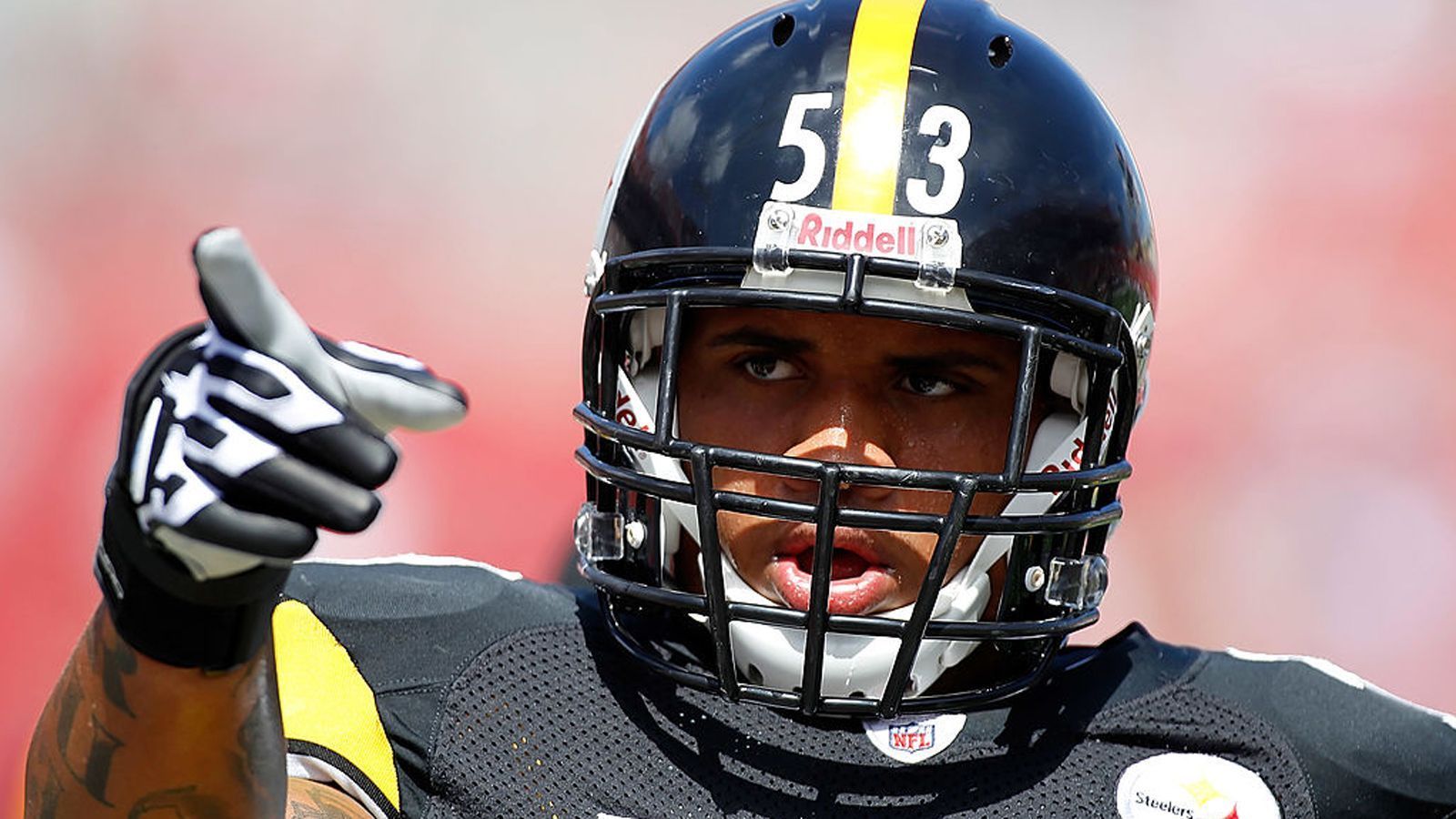 
                <strong>Maurkice Pouncey (Center)</strong><br>
                Maurkice Pouncey war von 2010 bis 2020 ein unverzichtbarer Bestandteil der Pittsburgh Steelers, wurde neun Mal in den Pro Bowl gewählt. Der einstige Erstrunden-Pick gab nun am 12. Februar bekannt, seine Karriere zu beenden. Damit ist er nicht der einzige in der Familie …
              