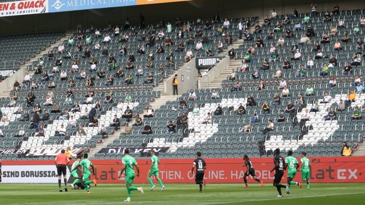 Die Pappkameraden in Gladbach sind bereits Geschichte