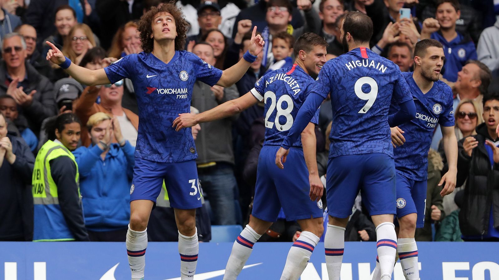 
                <strong>FC Chelsea</strong><br>
                Einnahmen durch TV-Verträge und Zentralvermarktung: 165,55 Millionen Euro
              