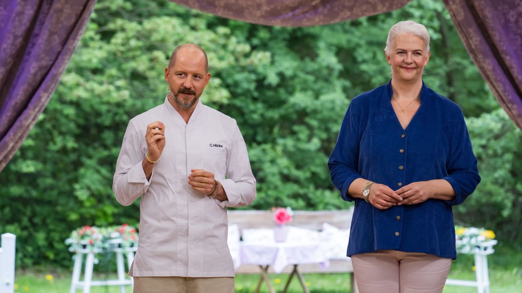 Die Juroren Christian Hümbs und Bettina Schliephake-Burchardt bei "Das große Backen" 2023