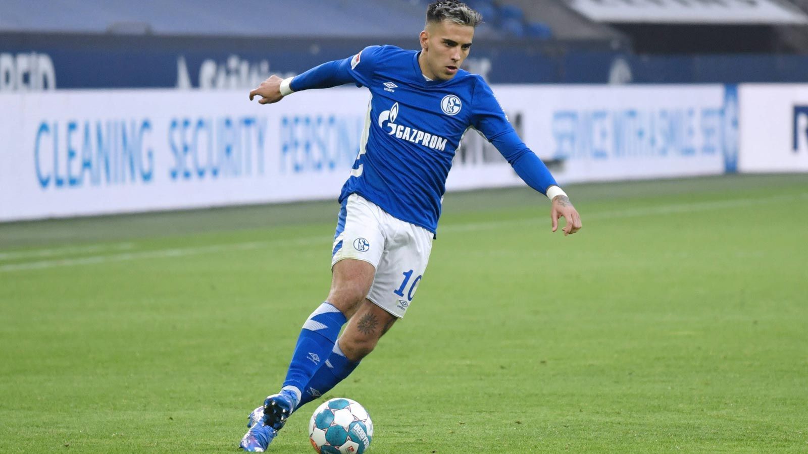 
                <strong>Eintracht Frankfurt</strong><br>
                Sieben verliehene Spieler: Dominik Kohr (1. FSV Mainz 05), Steven Zuber (AEK Athen), Rodrigo Zalazar (Foto/ FC Schalke 04), Ali Akman (NEC Nijmegen), Igor Matanovic (FC St. Pauli), Elias Bördner (Viktoria Köln) und Fynn Otto (Hallescher FC)Vier ausgeliehene Spieler: Jens Petter Hauge (AC Mailand), Kristijan Jakic (Dinamo Zagreb), Sam Lammers (Atalanta Bergamo) und Ansgar Knauff (Borussia Dortmund)
              