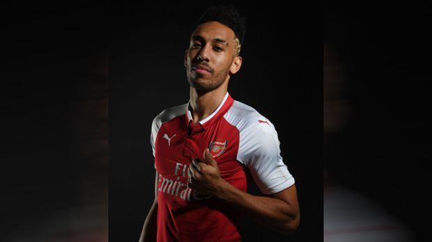 
                <strong>Angriff - Pierre-Emerick Aubameyang</strong><br>
                Ablösesumme: 63,75 Millionen EuroVorherige Verein: Borussia Dortmund (Deutschland)Wechsel zu: FC Arsenal (England)Vertrag bis: Ende Juni 2022
              