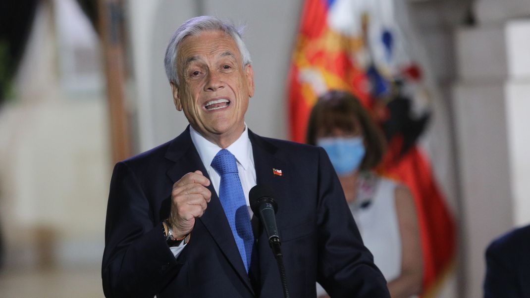 Der Konservative Piñera war von 2010 bis 2014 und von 2018 bis 2022 Präsident des südamerikanischen Landes.