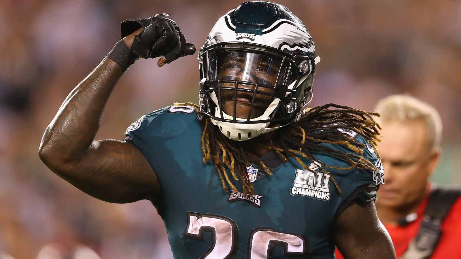 
                <strong>Jay Ajayi (Running Back)</strong><br>
                Status: Unrestricted Free AgentAlter: 25Gehalt Saison 2018: 1.907.000 DollarSpiele 2018 (Regular Season + Playoffs): 4 + 0Im Team seit: 2017Erfolge mit Eagles: Super Bowl LII Champion
              