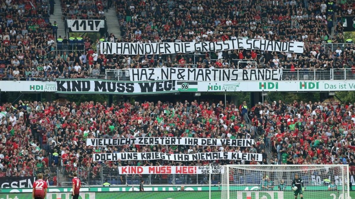 96-Fans fordern weiter das Aus von Kind