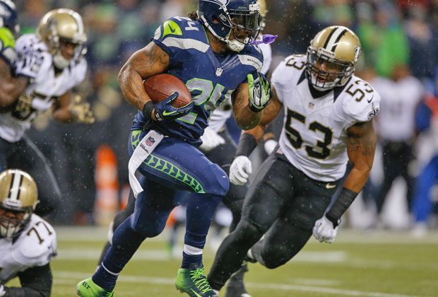 
                <strong>Key Player Seahawks: Marshawn Lynch</strong><br>
                Der Running Back ist der Horror für jede Defense-Line. Ist das 1,80 Meter große Kraftpaket im berühmten "Beast Mode", gibt es kein Halten mehr. Holt Quarterback Wilson nicht alles aus sich heraus, ist Lynch offensiv die einzige Hoffnung der "Hawks".
              