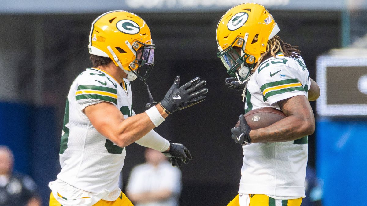 October 6, 2024, Los Angeles, California, USA: Green Bay Packers safeties Xavier McKinney 29 celebrates with Evan Williams 33 celebrates after an interception against the Los Angeles Rams during an...