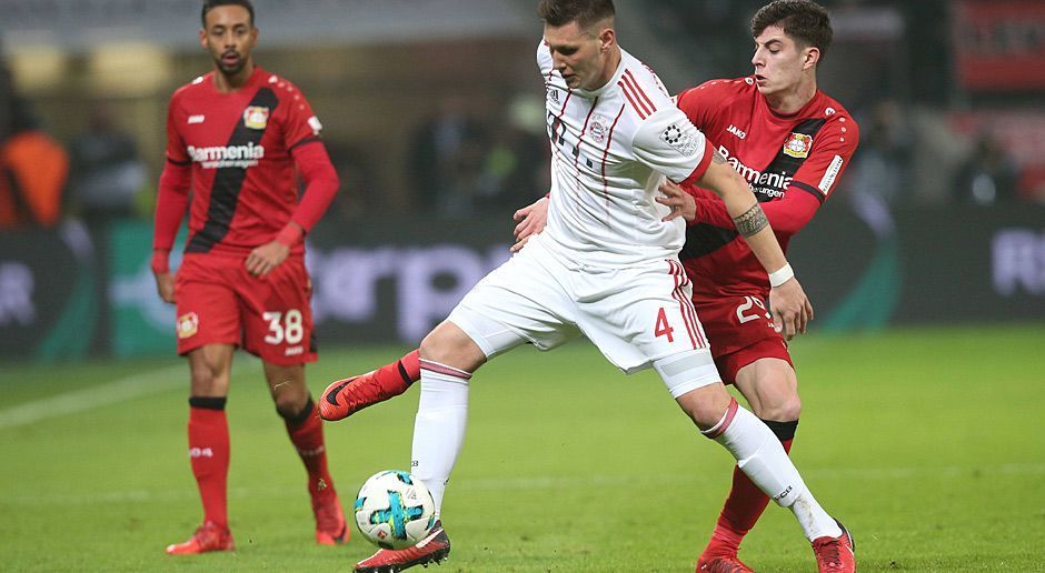 
                <strong>Niklas Süle</strong><br>
                Die Bayern-Abwehr ließ in der BayArena vor der Pause nicht viel zu - auch ein Verdienst von Innenvereidiger Süle, der im Verbund mit Boateng Stürmer Volland eigentlich über die gesamte Spielzeit hinweg im Griff hatte. Nur vor dem Lattenschuss von Bailey ließ sich der Bayern-Neuzugang etwas zu einfach austanzen. Vor dem Bayer-Anschlusstreffer hatte Süle Pech, dass ihn Volland anschoss und er somit den Ball unhaltbar für Keeper Ulreich abfälschte. ran-Note: 3,5
              