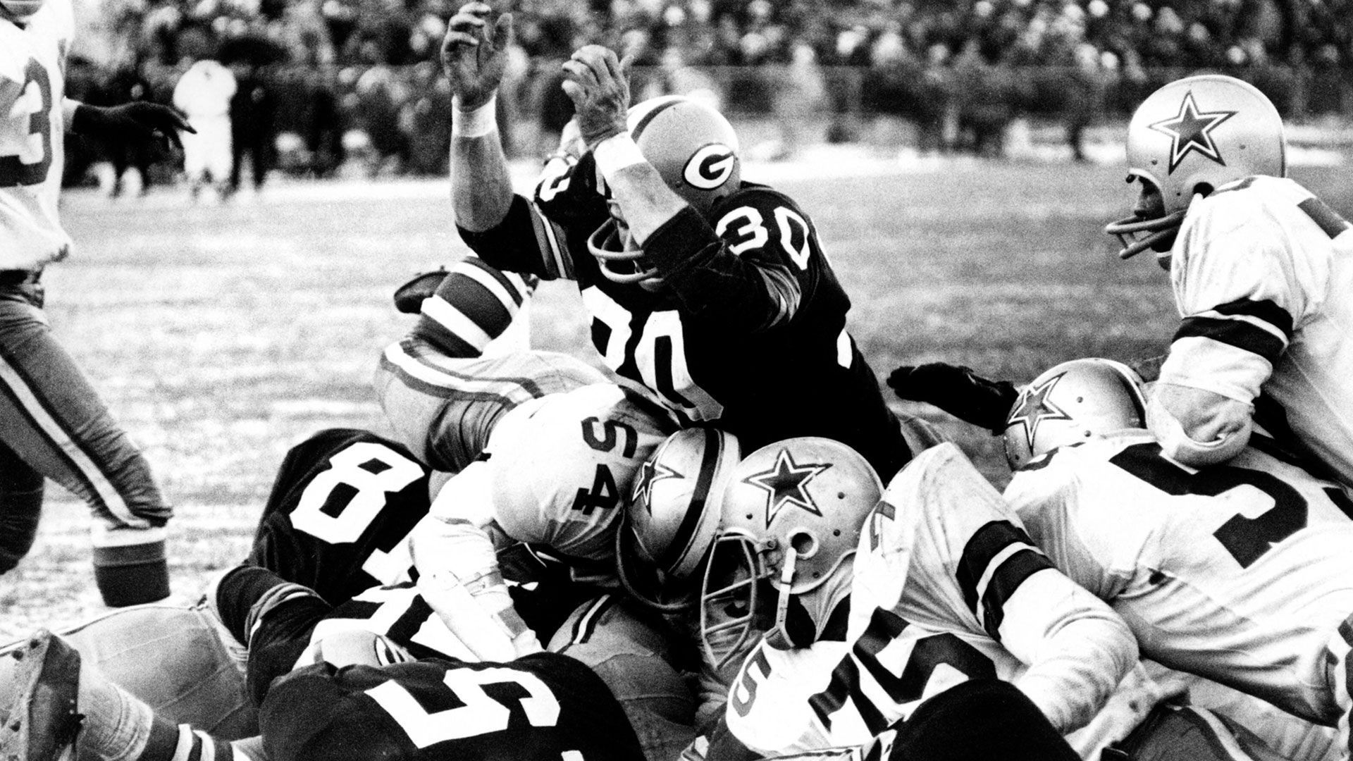 <strong>Platz 1: Dallas Cowboys at Green Bay Packers</strong><br>
                "The Ice Bowl"&nbsp; von 1967 ist bis heute das kälteste Spiel der NFL-Geschichte. Das Thermometer zeigte eine Temperatur von -13 Grad Fahrenheit an. Das entspricht -25 Grad Celsius. Die gefühlte Temperatur lag bei unglaublichen -44 Grad.