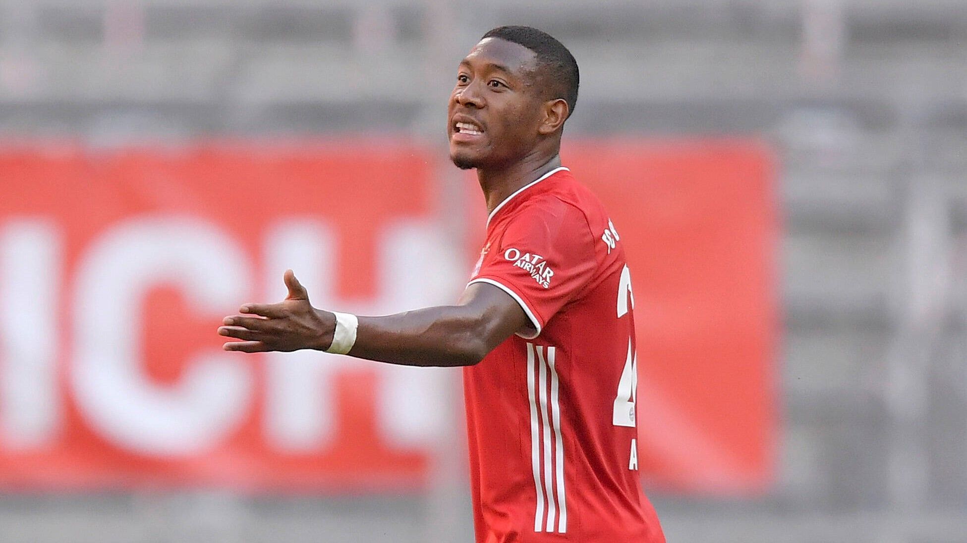 
                <strong>David Alaba</strong><br>
                Wie in den vergangenen Wochen der Leader in der Abwehr. Gibt deutlich hörbar das Kommando vor, bekommt den Defensivverbund der Münchner aber nicht wie zuletzt geordnet. Klärt wie Innenverteidigerkollege Boateng aber häufig in brenzligen Situationen. Beinahe mit folgenschwerem Stellungsfehler im Duell mit Gegenspieler Embolo bei dessen Großchance (25.). Nach der Halbzeit defensiv deutlich weniger gefordert und auch auffälliger im Aufbauspiel. ran-Note: 
              