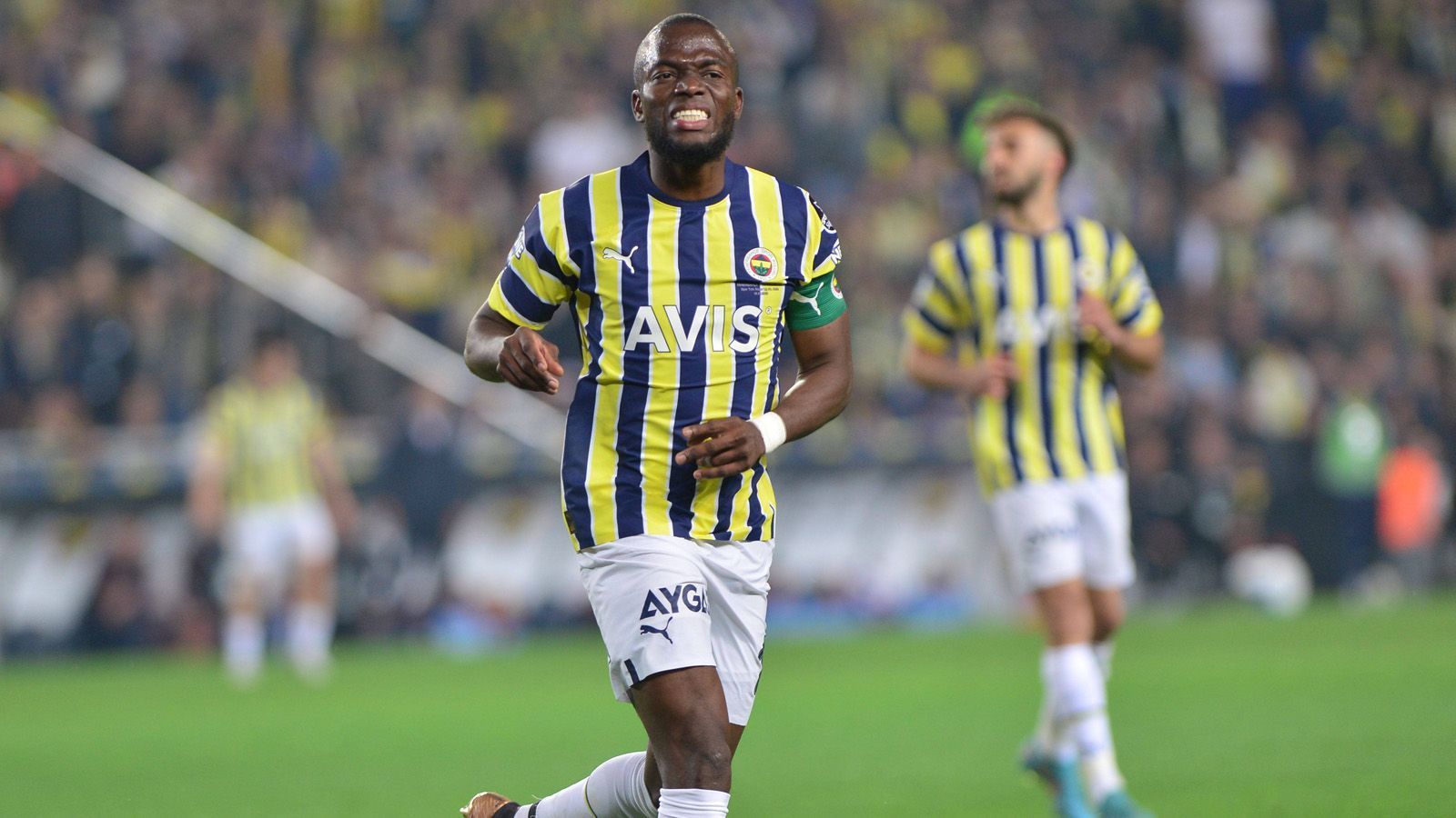 
                <strong>Platz 8: Enner Valencia (Fenerbahce Istanbul)</strong><br>
                Tore: 28Ligafaktor Süperlig: 1,5Punkte: 42
              