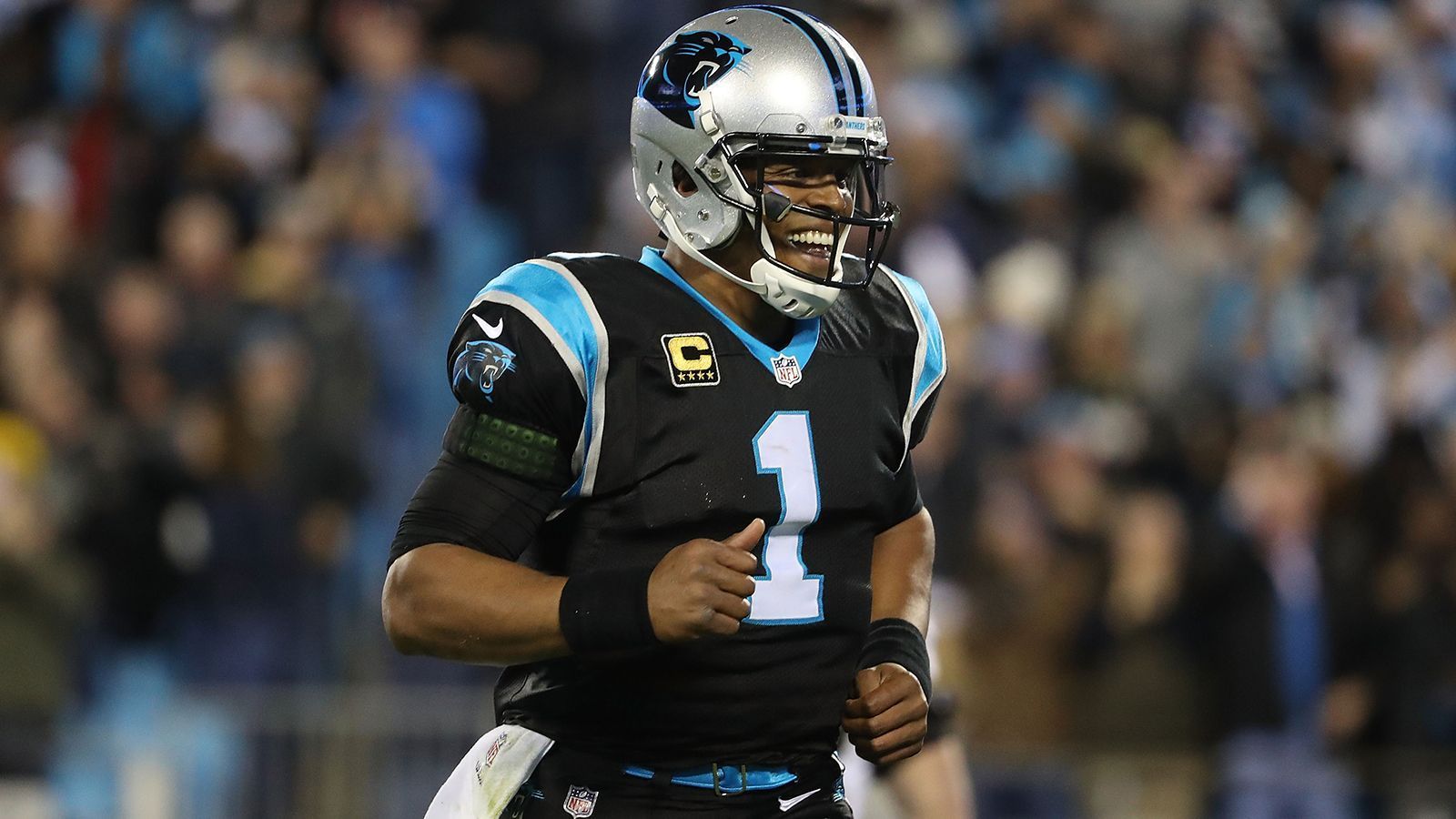 
                <strong>Cam Newton (Carolina Panthers)</strong><br>
                Gesamtwertung: 84Spielverständnis: 88Wurfkraft: 93Genauigkeit kurze Pässe: 88Genauigkeit mittlere Pässe: 84Genauigkeit lange Pässe: 82
              