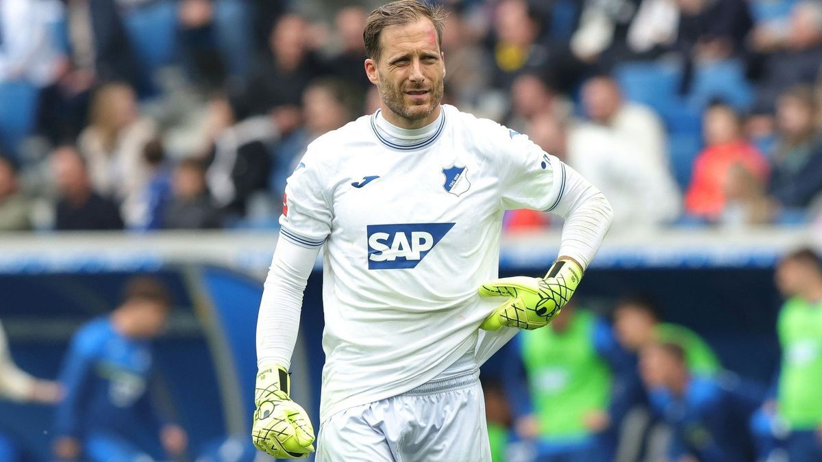 Oliver Baumann ist bedient nach der schwachen Saison