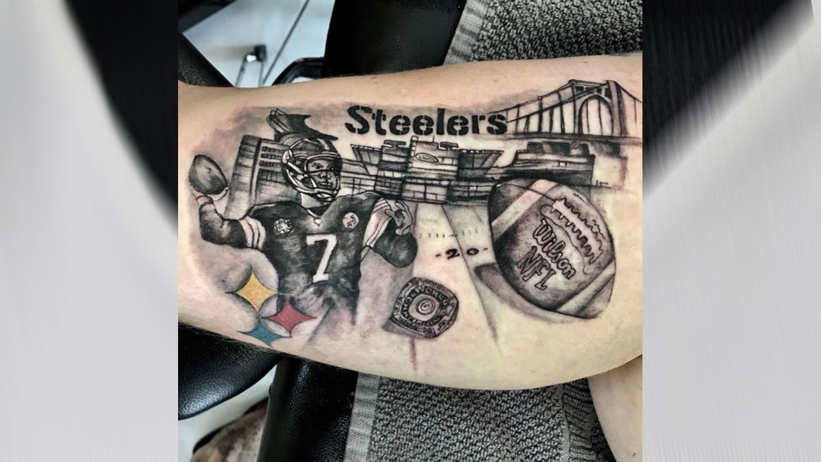 <strong>Die Steelers, Pittsburgh und "Big Ben"</strong><br>
                Dieser Fan der Pittsburgh Steelers, ein Mitglied der #ranNFL-Community, hat eine Crowdfunding-Kampagne gestartet, um sein Lieblingsteam stets bei sich haben zu können. Weil die Unterstützung so überwältigend war, dass die Gesamtkosten von 500 Euro zusammenkamen, trennte sich der Familienvater anschließend von seinem Rauschebart.
