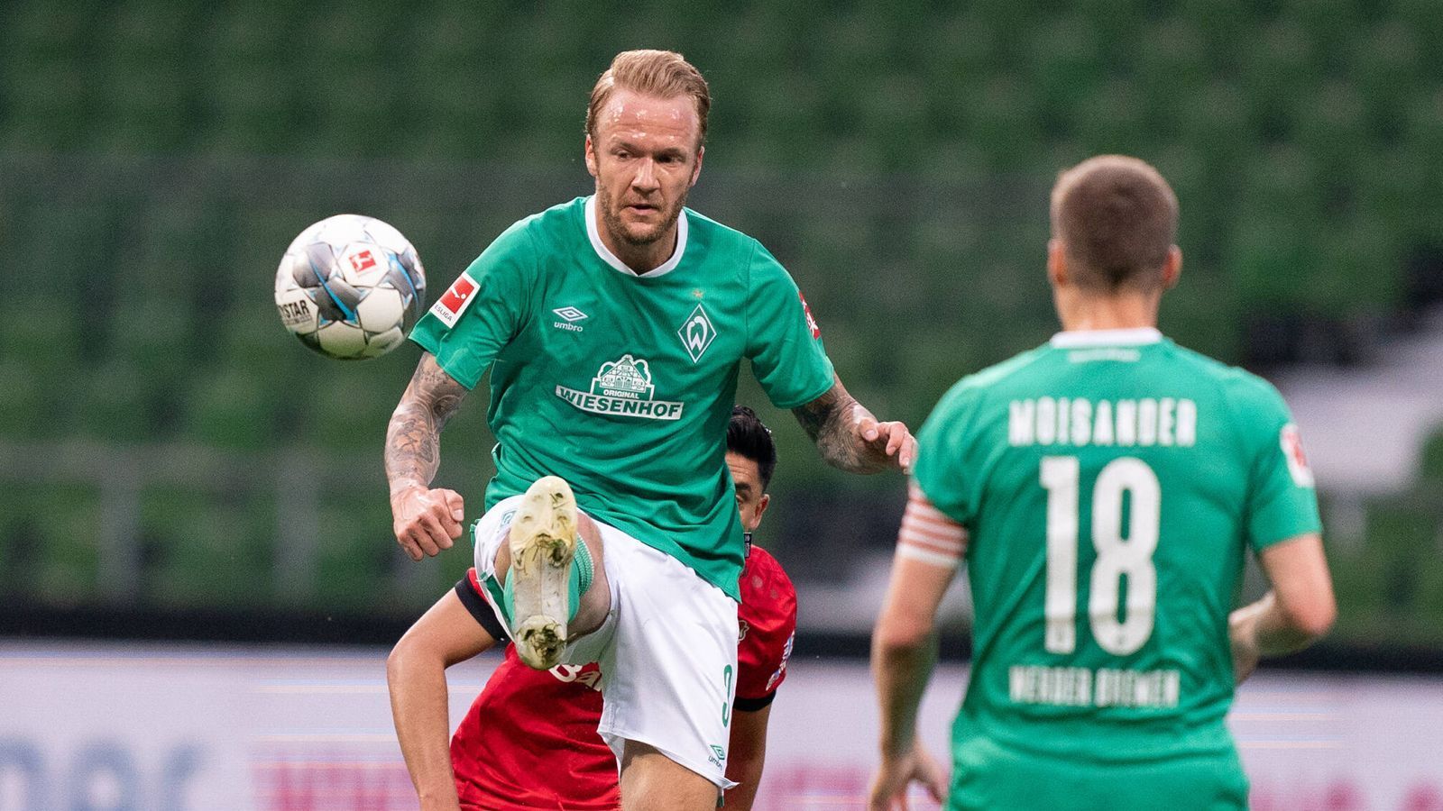 
                <strong>Die Erfahrung</strong><br>
                Eigentlich Vorteil Werder, denn der Kader hat in puncto Erfahrung mehr zu bieten als der aus Düsseldorf. Claudio Pizarro, und sei es nur als moralischer Beistand, dazu Kapitän Niklas Moisander, Kevin Vogt und Niclas Füllkrug, der 2018 mit Hannover im Abstiegskampf bestand.
              