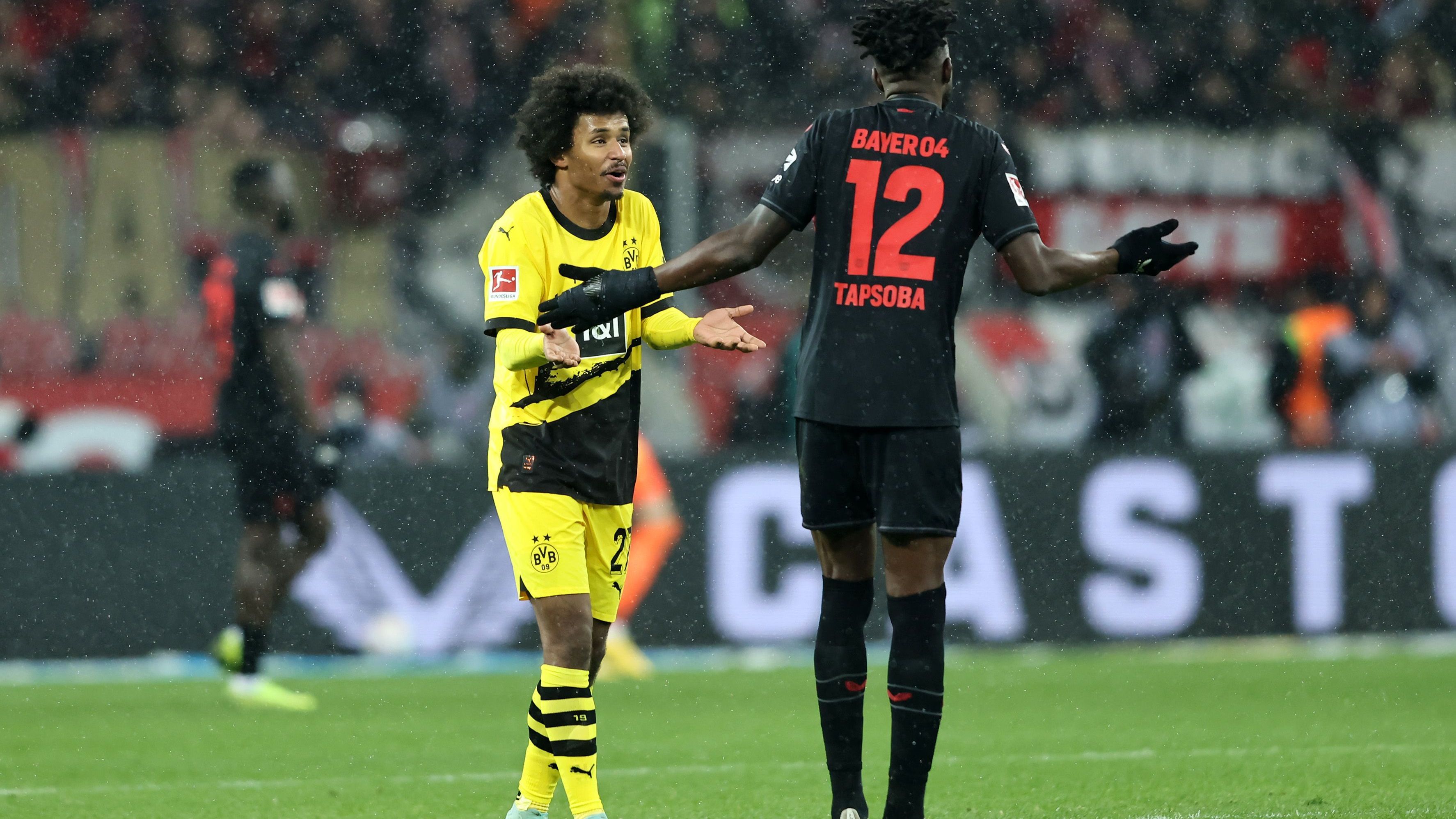 <strong>1.	These: Mit Terzic als Trainer wird der BVB nie Meister</strong><br> In guter alter Tuchel-Manier holte Terzic bei DAZN zum Super-Rant aus. Der VAR hätte dem BVB den Sieg geklaut, so der Tenor. Gemeint war eine Szene, in der Adeyemi im Klinsi-Gedächtnis-Style einen Elfer erfliegen wollte. Für Terzic "der klarste Elfmeter" des Tages. Für Experte Michael Ballack "zu wenig". Der Schiedsrichter sah es ebenso.