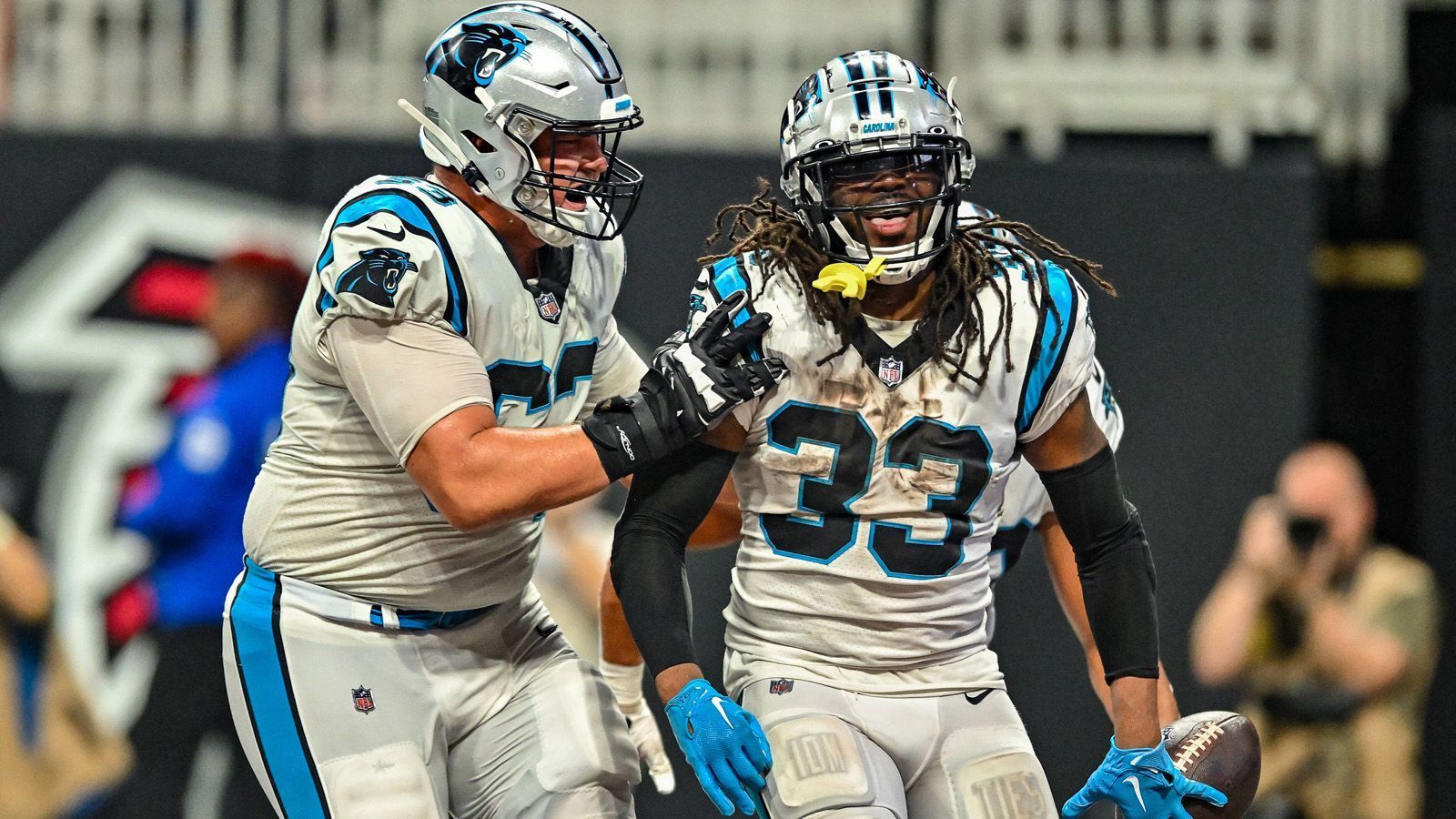 
                <strong>Platz 5: Carolina Panthers (NFL)</strong><br>
                &#x2022; Summe: 2,275 Milliarden US-Dollar <br>&#x2022; Jahr: 2018<br>
              